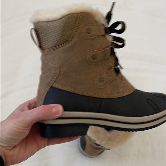 (NWT) PAWZ Women's Ginnie Cozy Warm Winter Boots, Size: 6 - Picture 16 of 16